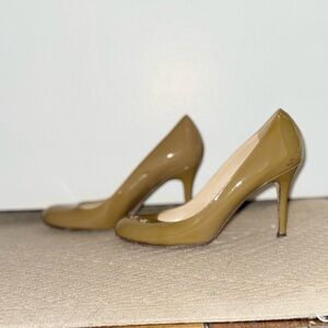 Made in Italy. Kate Spade NY Tan heels. 7.5. Good/Great condition.